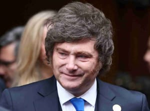 Milei reafirma críticas a Lula e mantém tensão diplomática entre Argentina e Brasil