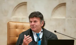 Fux cobra explicações do Senado sobre registros de visitantes