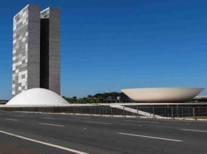 Congresso teme virar alvo do fogo cruzado entre ministros no caso Master