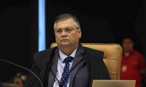 Solidariedade pede a Dino afastamento de auxiliares do TSE a cinco dias do primeiro turno