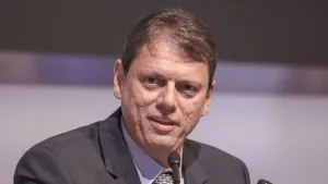 Tarcísio promete saneamento universal em 371 cidades de SP até 2029